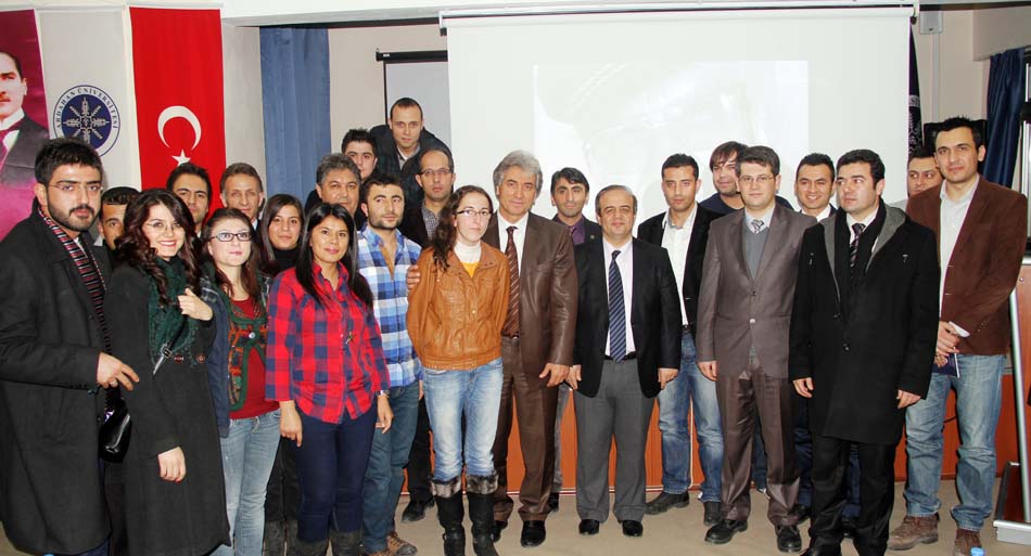 Attila İlhan Şiirleriyle Anıldı