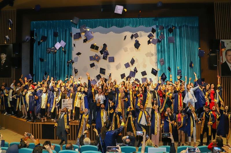 2021-2022 Akademik Yılı Mezuniyet Töreni Gerçekleştirildi